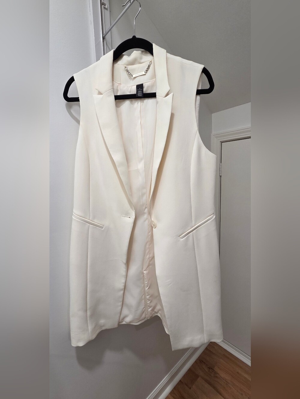 White House Black Market Cream Sleeveless Blazer Vest